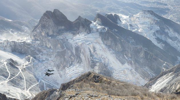 Landscapes With Flying Objects