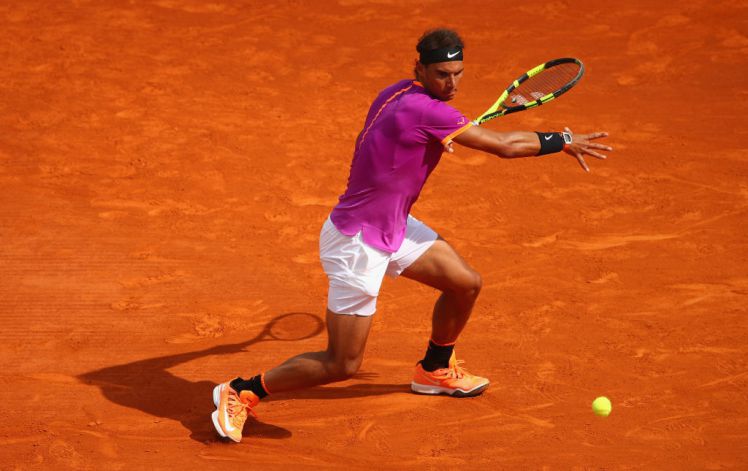 rafael nadal jogando no saibro
