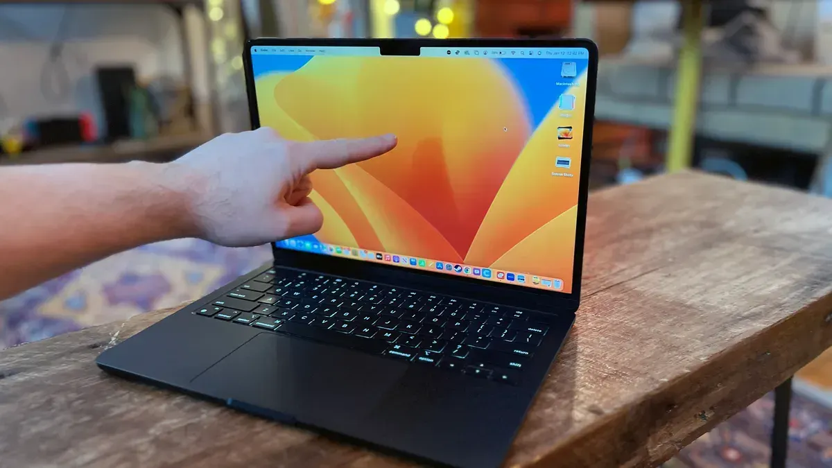 iPadOS 26 may finally bring us one step closer to a touchscreen MacBook