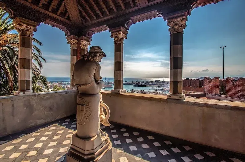 (Principiante) Il Castello D'Albertis: un castello con vista sul mondo
