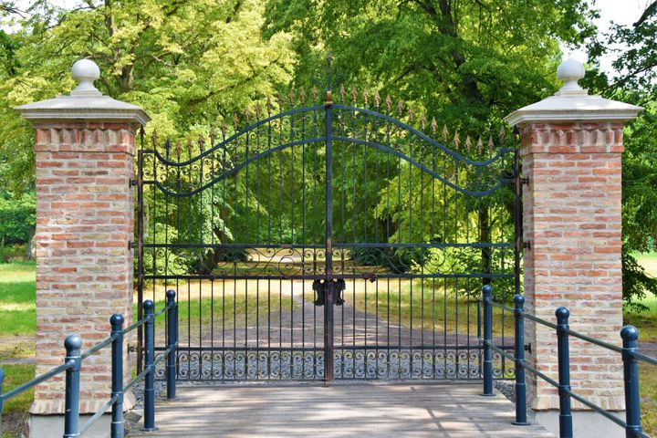 Launching Features Right on Time: Feature Gating