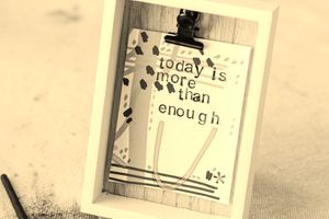 Image of: This Year, I’m Choosing "Enough" ／今年は、「十分」を選びたい