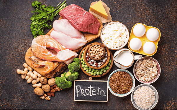How does Food Protein-Induced Enterocolitis Syndrome (FPIES) present?