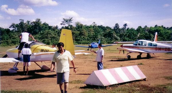 Sungai Tiang... a forgotten (unforgettable) jungle airstrip experience