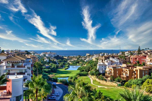 Traveling on a Budget: Tips for Modern Families