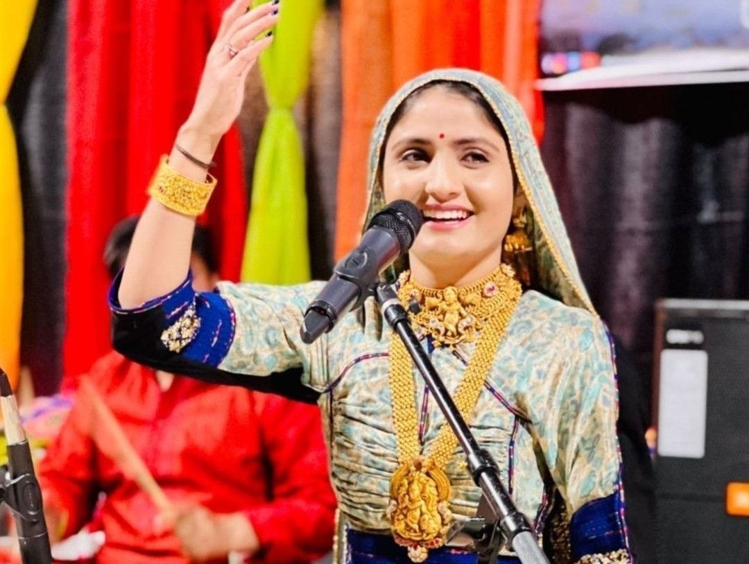 Gujarati singer raises $300,000 for Ukraine victims