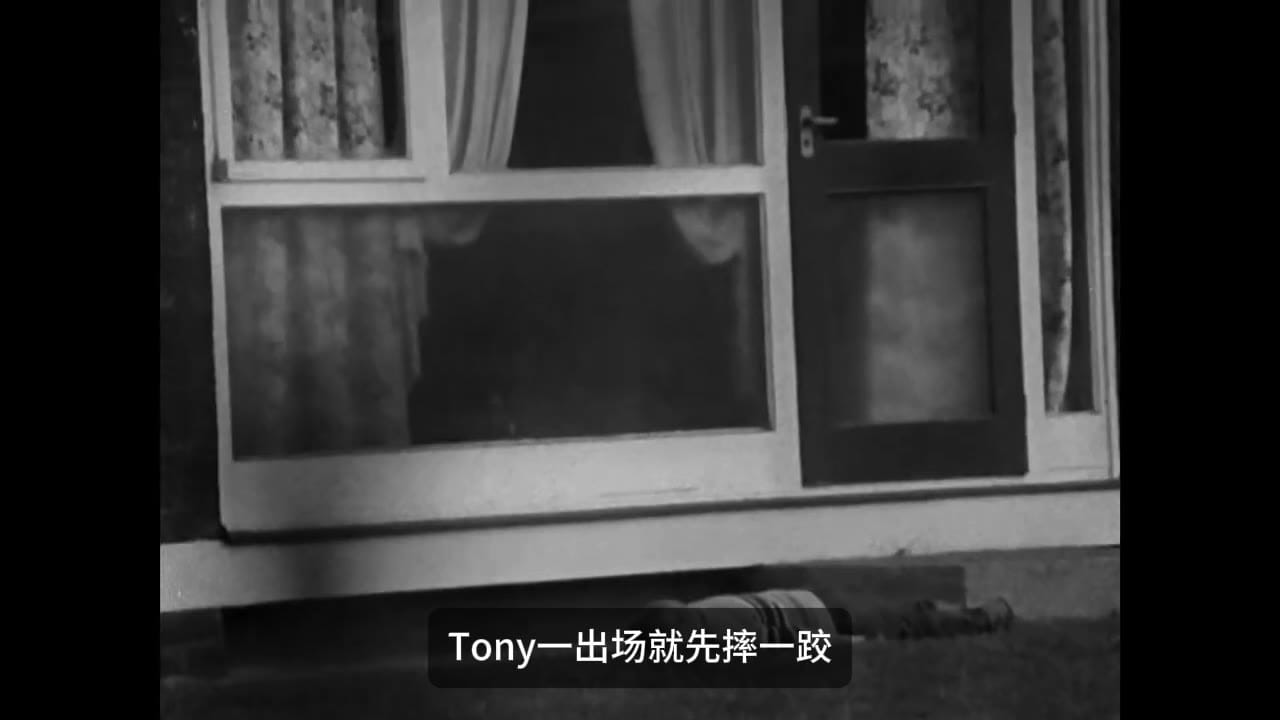 人生七年 Tony 小时候一出场就摔了一跤