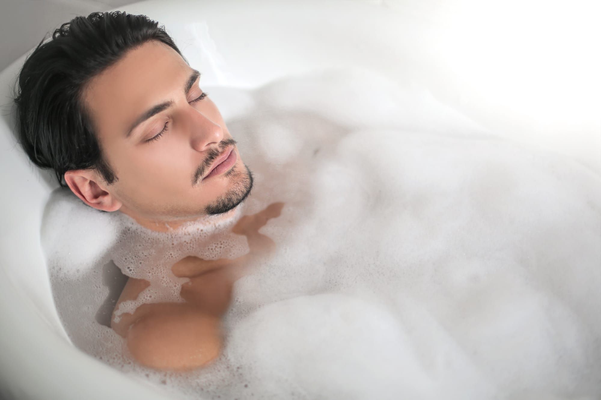 A guide to male intimacy: Bathing