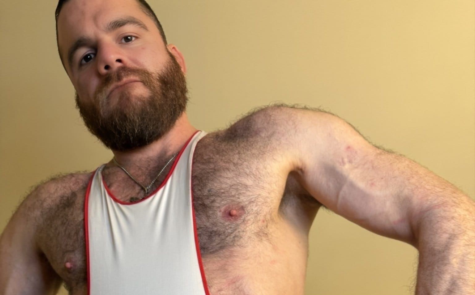 ManCrush: Hairy Topping