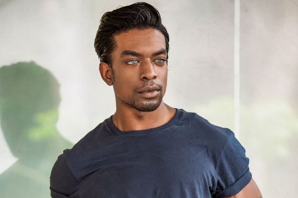 Naked Men Talking: Jonzu