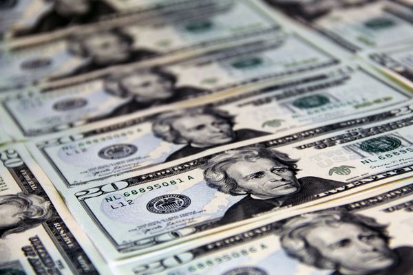 The price is right!  Pricing and packaging to win in a competitive world