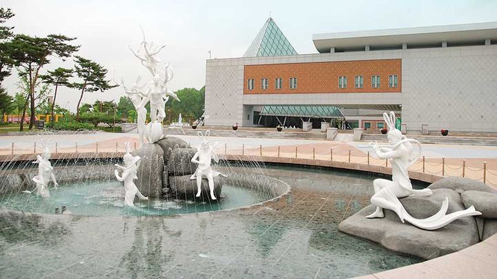 Sister City Committee Searches for Student Youth Exchange Participants