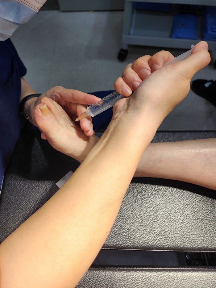 Ingrown Toenail Self-Treatment vs. Specialist Care: Why Accurate Diagnosis Matters for Toe Pain Relief — 3