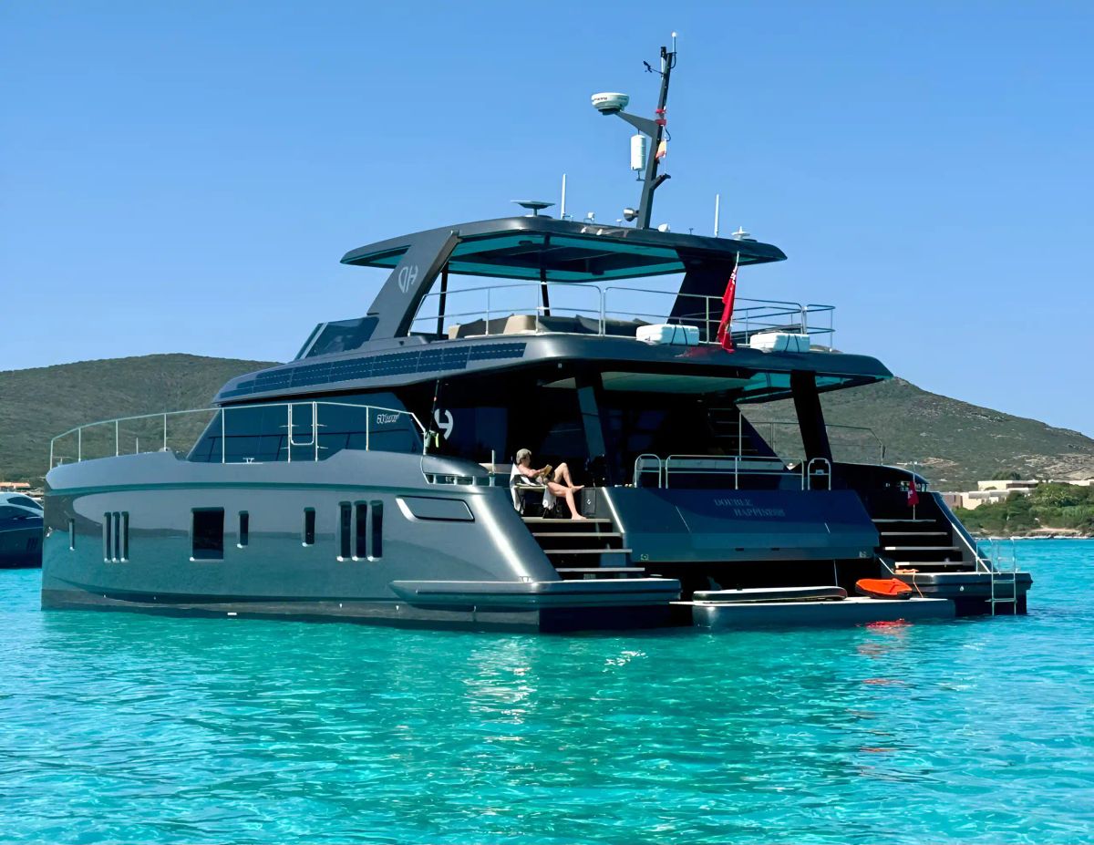 Discover the Stunning Sunreef Yachts 60