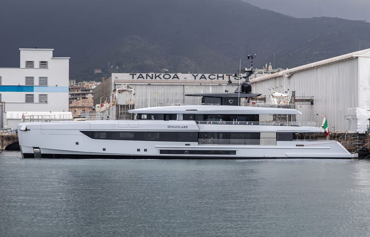 Inside the Launch: Tankoa's T450 Singolare Sets Sail