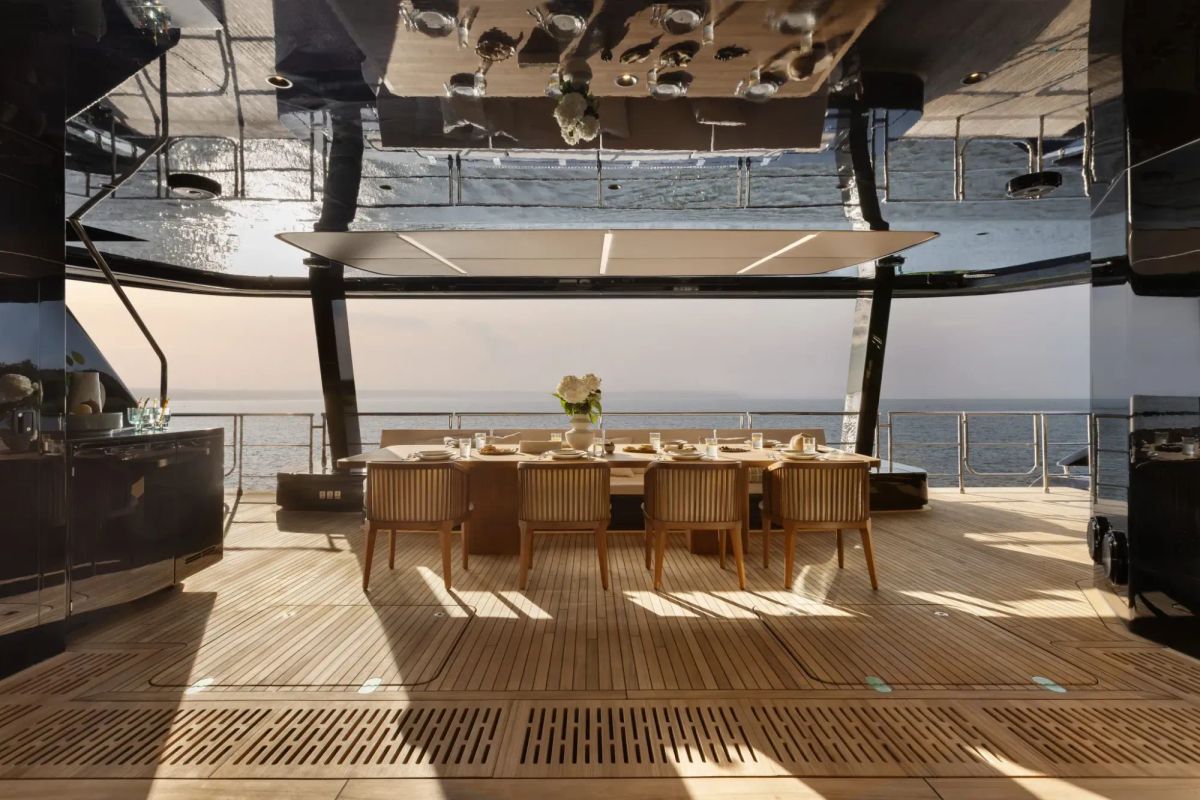 Some Brands, Like Sunreef, Embrace Customer Moves Away From Teak