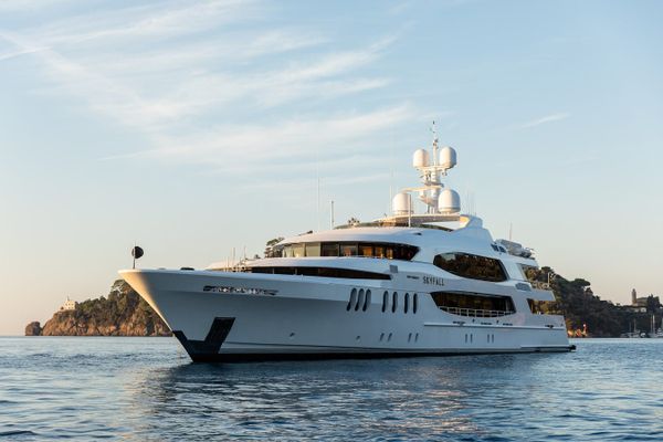 58m Trinity Yacht Skyfall Receives $1 Million Price Reduction at FLIBS