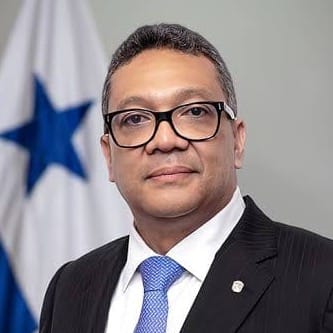Dino Mon Vásquez