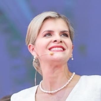Laura Fernández