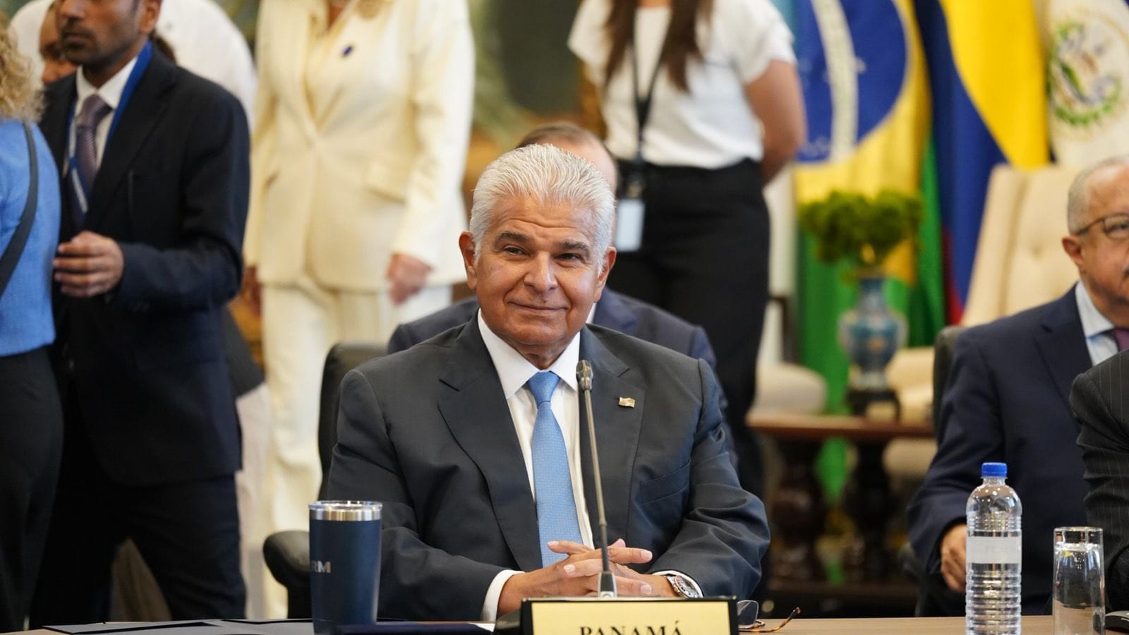 El presidente de Panamá, José Raúl Mulino, en la cumbre del Bicentenario del Congreso Anfictiónico