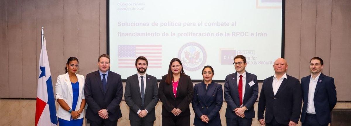 Panamá frena fondos para armas ADM