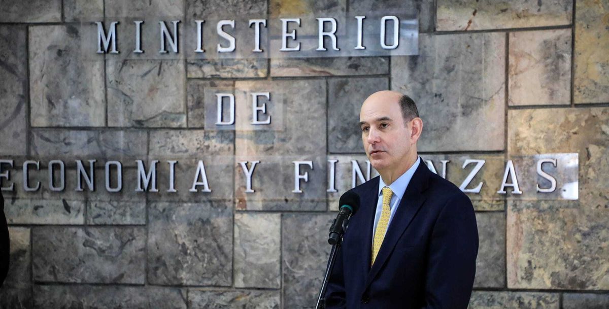 El MEF pone fecha a la salida de las listas grises: no será a corto plazo