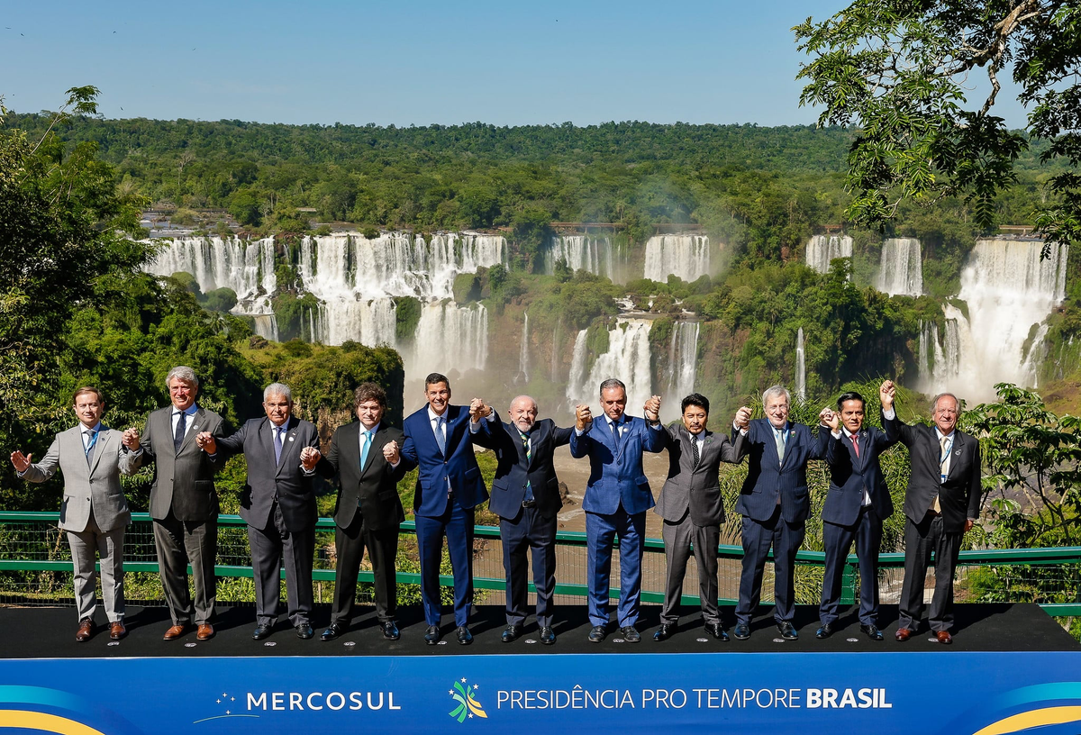Francia Rechaza el Acuerdo UE-Mercosur, Poniendo en Jaque 20 Años de Negociación