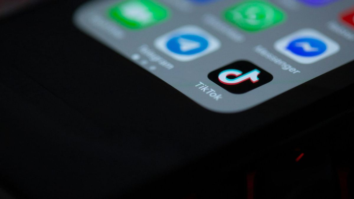 TikTok acuerda acuerdo para evitar juicio por adicción a redes sociales, Meta y YouTube enfrentan proceso