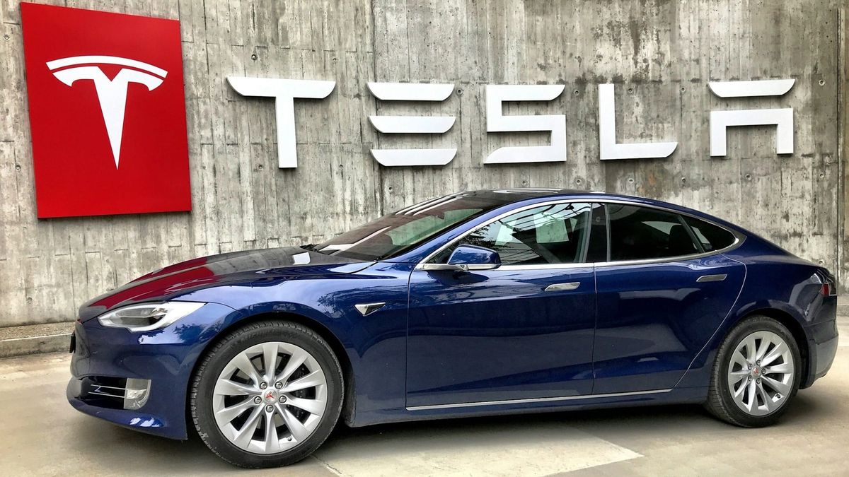 Tesla reporta leve superávit en Q4 2025 pero cierra año con primera caída anual en ingresos