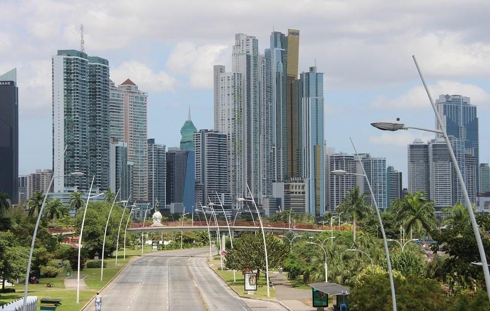 Panamá capta $204.7 millones en primera subasta de 2026