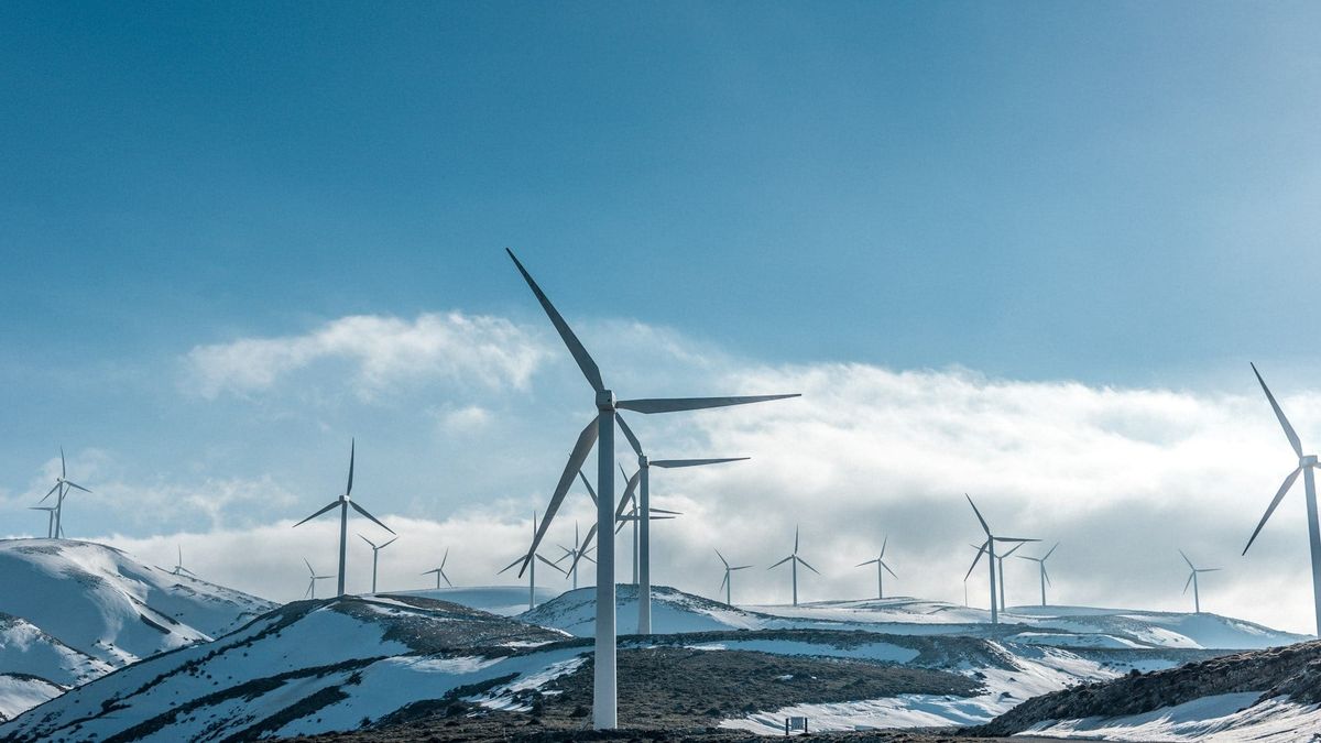 Energía eólica y solar crecen, pero las economías ricas pierden terreno frente a China