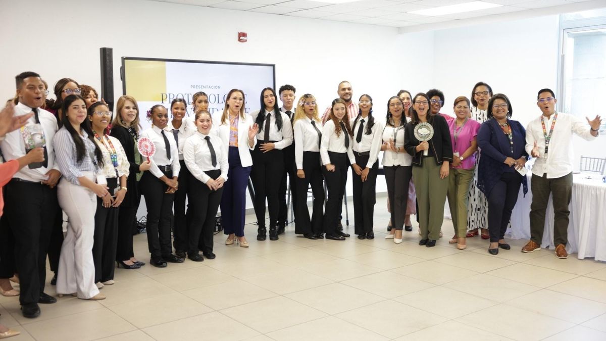 ITSE: Alumnos crean protocolo real de bienvenida