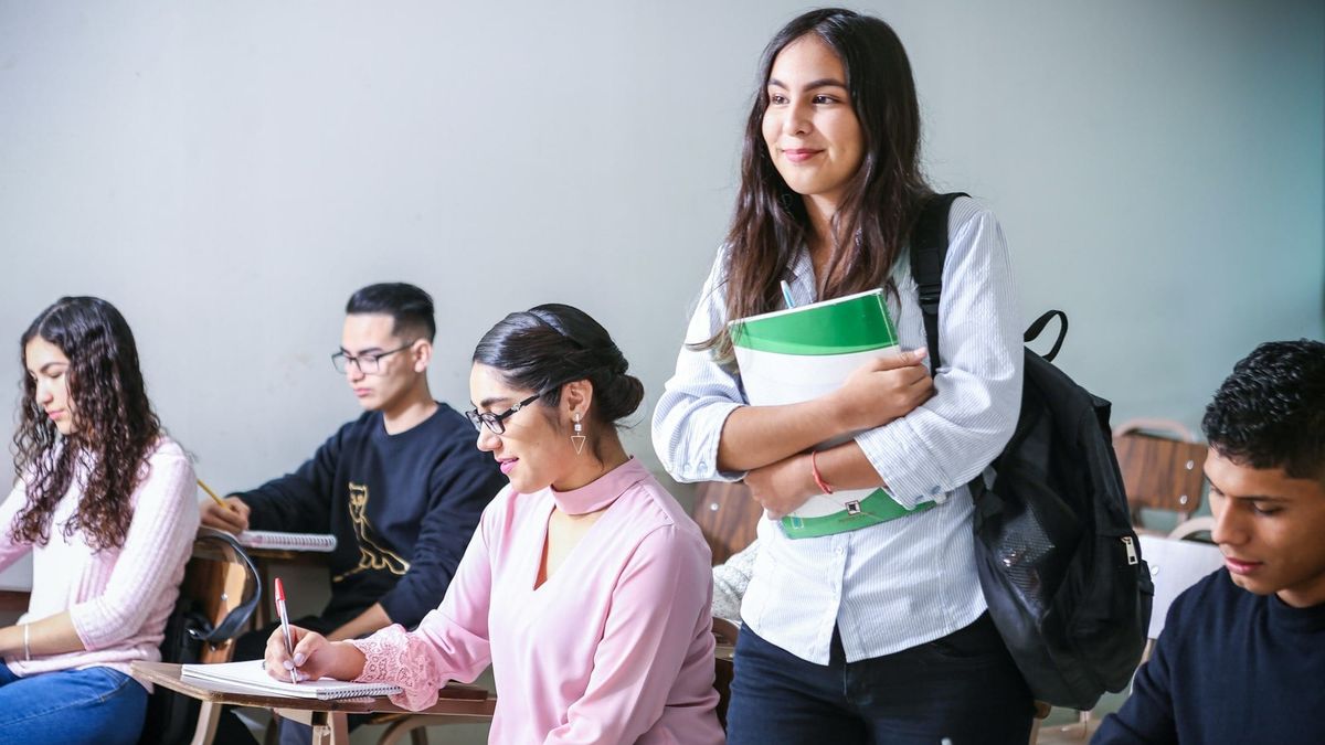 Ifarhu prevé preseleccionar 100 mil estudiantes en becas 2026