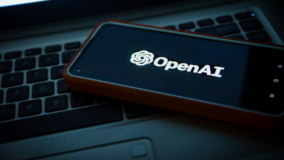 La jefa de robótica de OpenAI renuncia por preocupaciones sobre armas autónomas