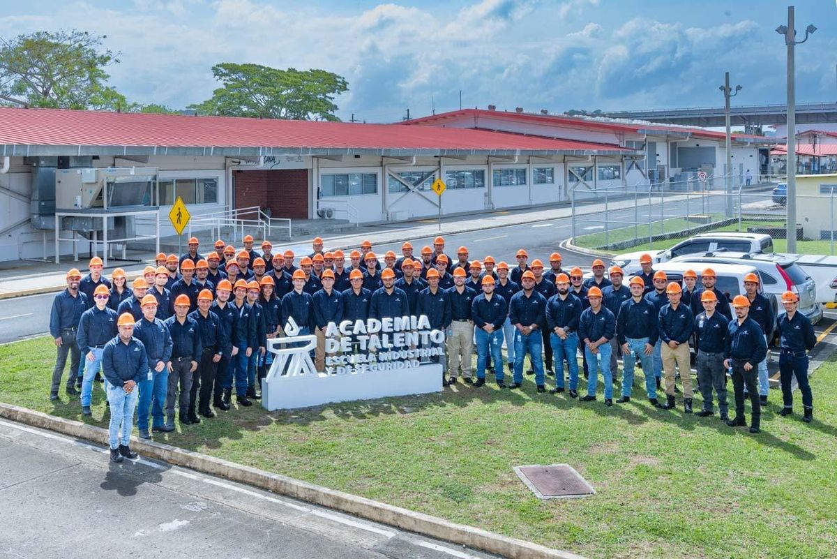 Canal de Panamá lanza programa para nuevos técnicos