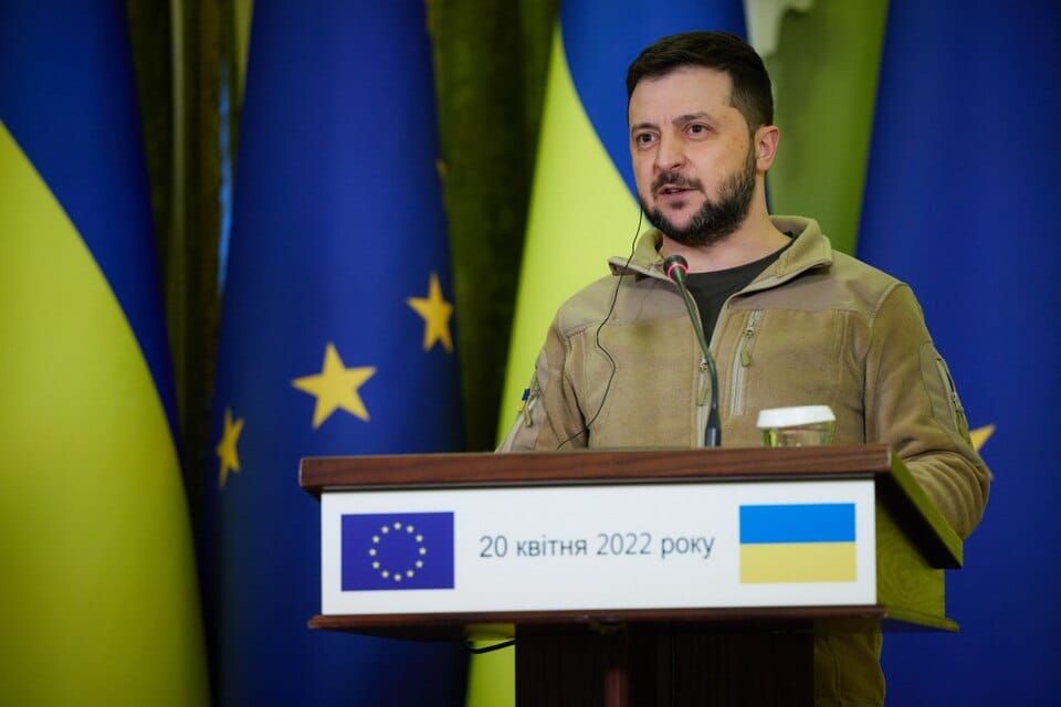 Ucrania toma posición rusa con fuerza terrestre de robots no tripulada, según Zelenskyy