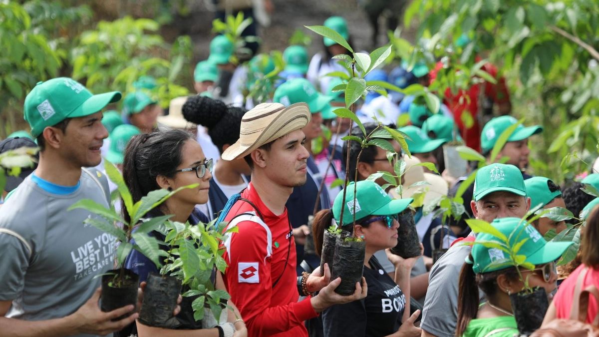 Panamá conmemora Día de la Tierra frente a triple crisis