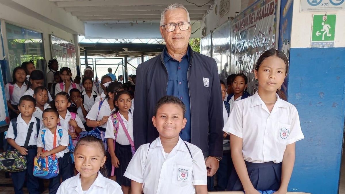 Alumnos de Curundú ganan oratoria ambiental de MiAMBIENTE