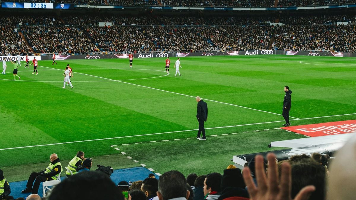 La RFEF impulsa cambios en el VAR y el arbitraje español