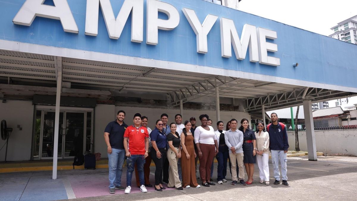 ITSE impulsa emprendimiento estudiantil con taller AMPYME