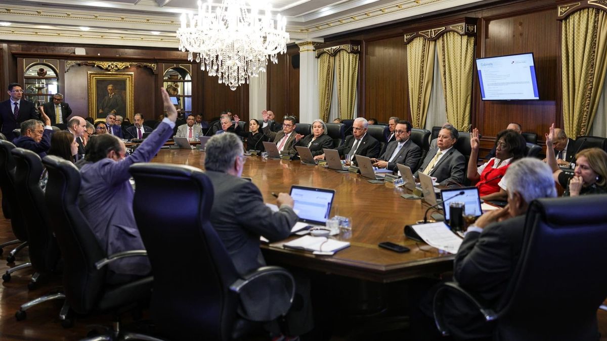 PL 10-26: Panamá busca reformar la ley eléctrica con créditos directos para usuarios