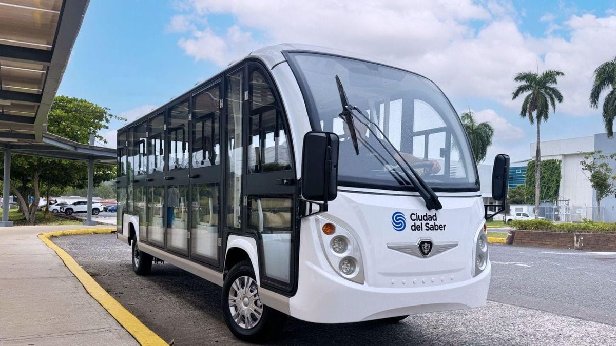 Ciudad del Saber estrena rutas piloto de buses eléctricos