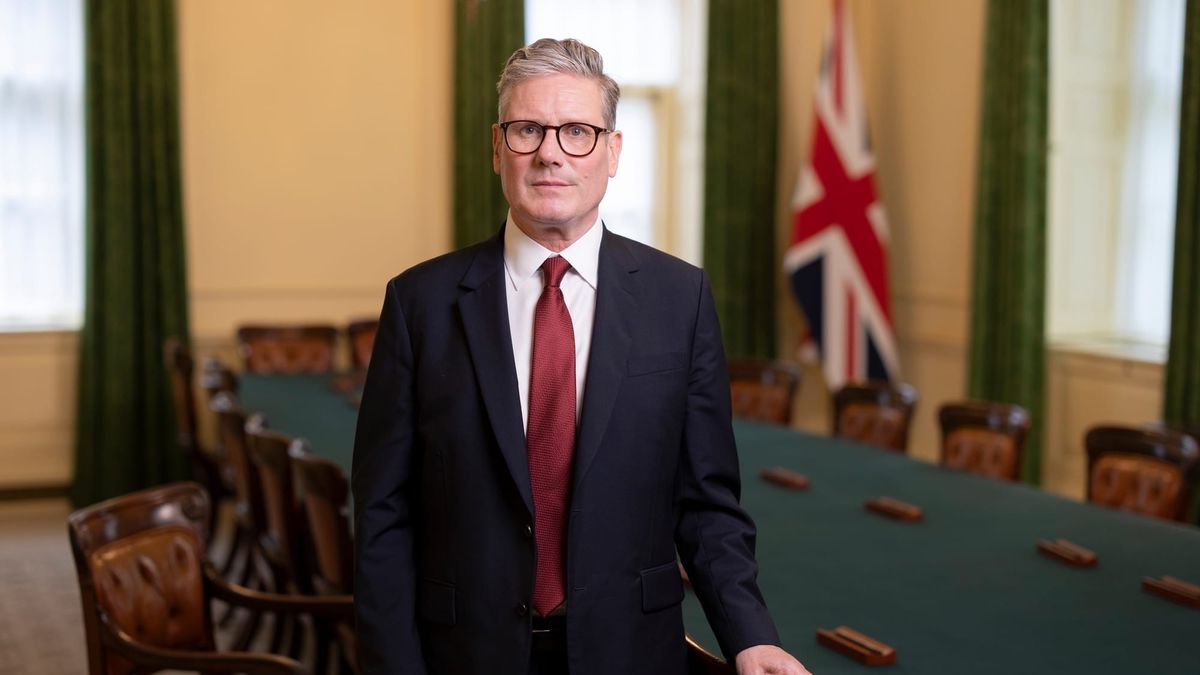 Starmer dimite: el primer ministro británico renuncia bajo presión de su propio partido