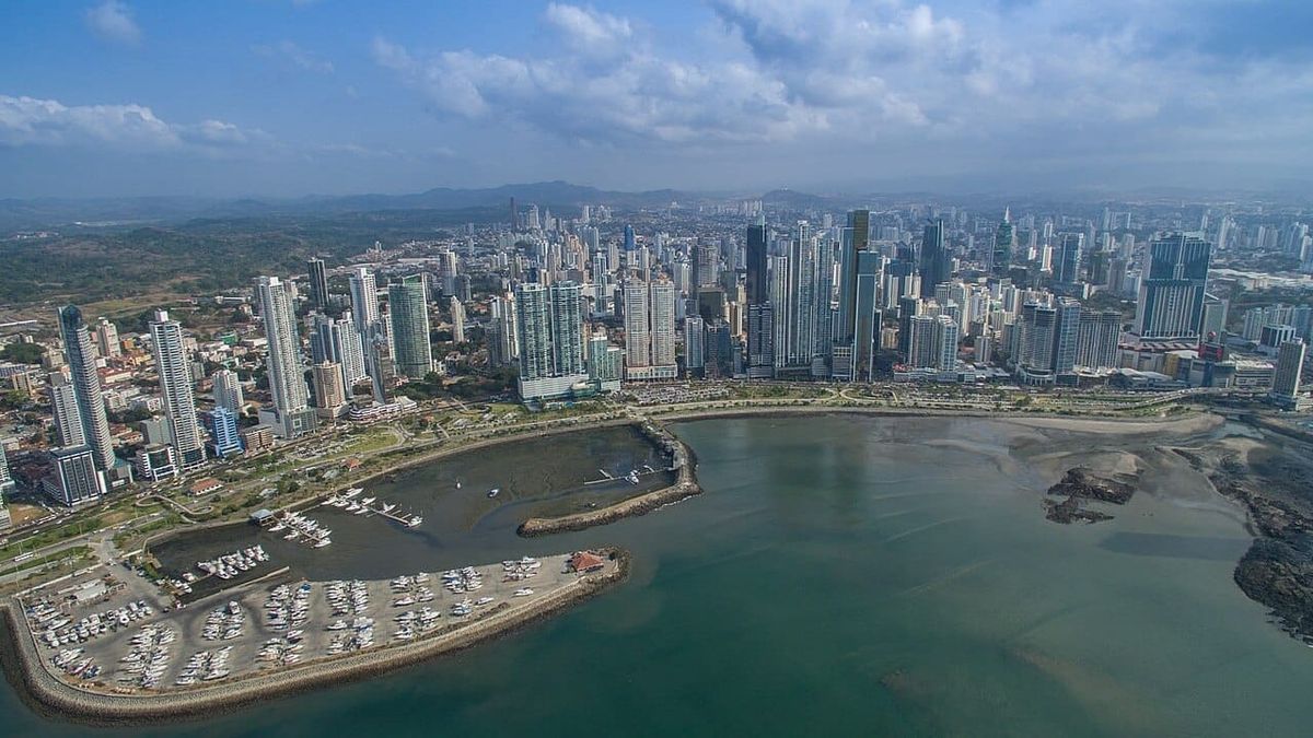 Vista aérea de los rascacielos del distrito financiero de Ciudad de Panamá