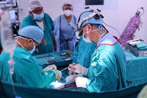 CSS busca 15 especialistas médicos para interior del país