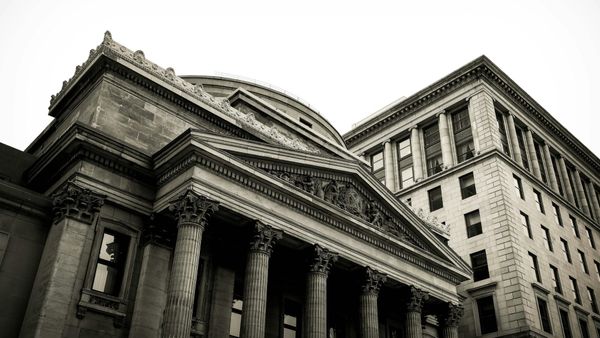 Cambio de mando en la Fed: por qué la salida de Powell enciende las alertas en Panamá