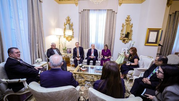 Mulino y Arévalo se reúnen en Panamá