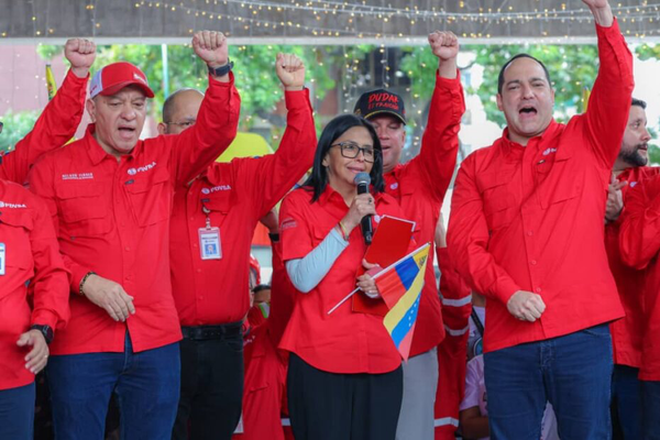 Trump pide a Delcy Rodríguez acceso total al petróleo venezolano en un audaz giro geopolítico