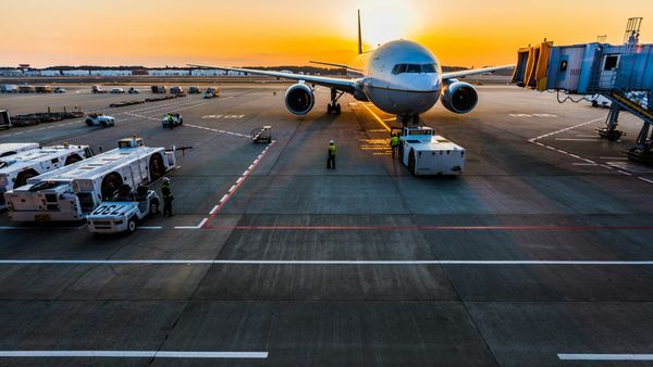 La aviación regional crece, pero aeropuertos en Panamá y la región enfrentan límites de capacidad
