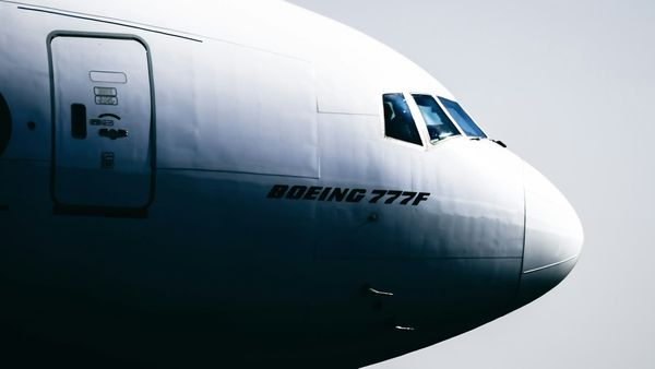 Boeing supera a Airbus en pedidos por primera vez en siete años, pero sigue detrás en entregas